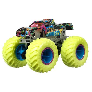 Машинка-позашляховик Monster Trucks Hot Wheels 1:64 "Світяться у темряві" HCB50